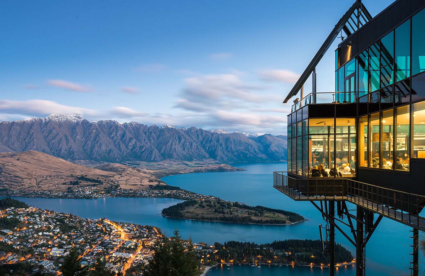 Navigating the Skies to Queenstown: Pro Tips for Stress-Free Flight Booking